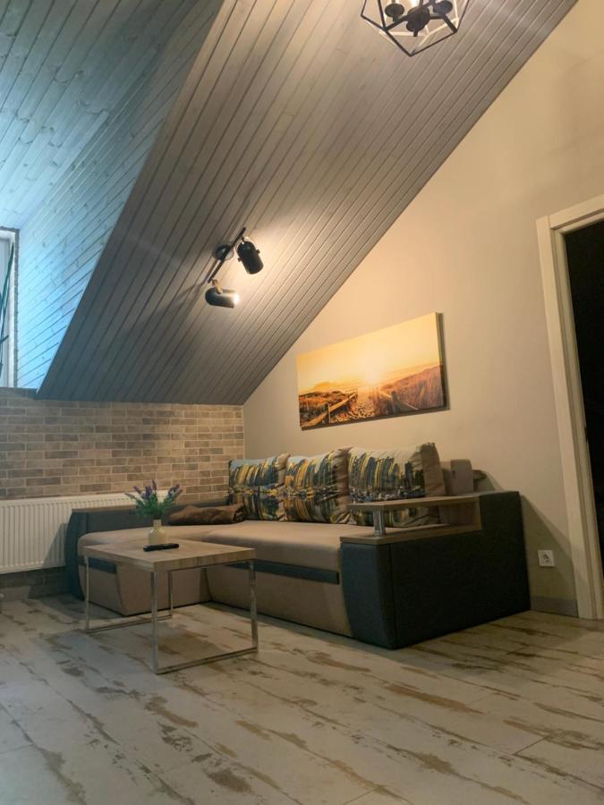 Luxury Apartment In The Heart Odesa Exterior photo