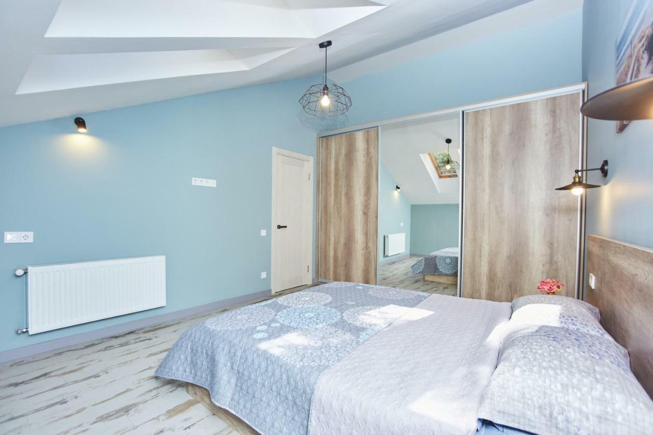Luxury Apartment In The Heart Odesa Exterior photo
